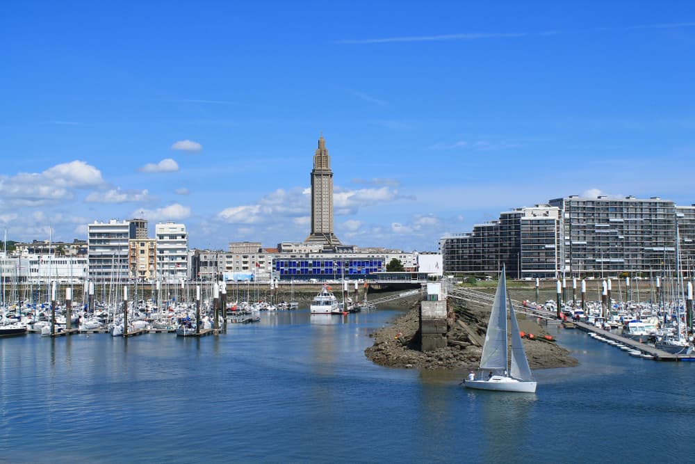 Panoramic view of the Le Havre skyline seen from the ocean side.