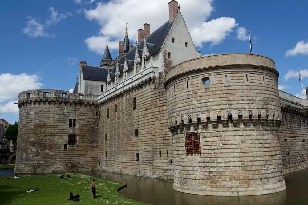 Exterior view of the castle in Nantes on a clear blue day.