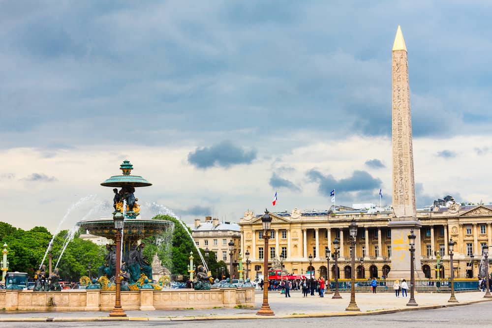 Place de la Concorde in Paris with it's fountain in front.