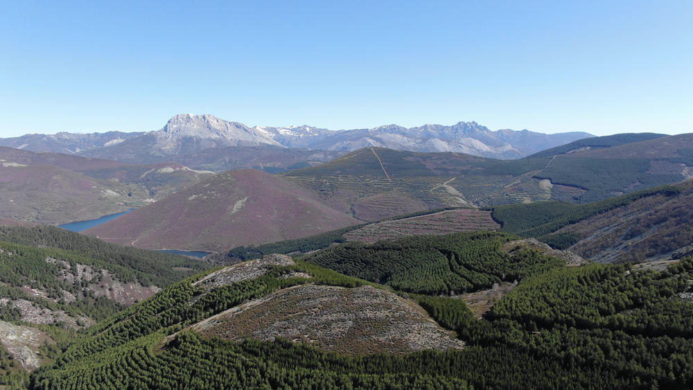 The beautiful Montaña Palentina in Spain with the espigüete and curavacas.